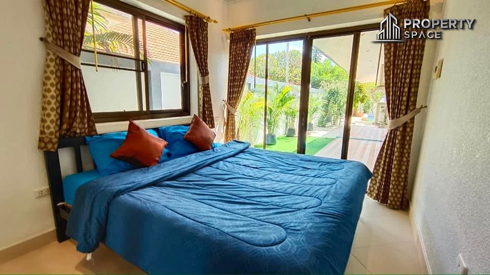 Spacious 4-Bedroom Pool Villa Near the Beach in Jomtien Pattaya for Rent Image 8