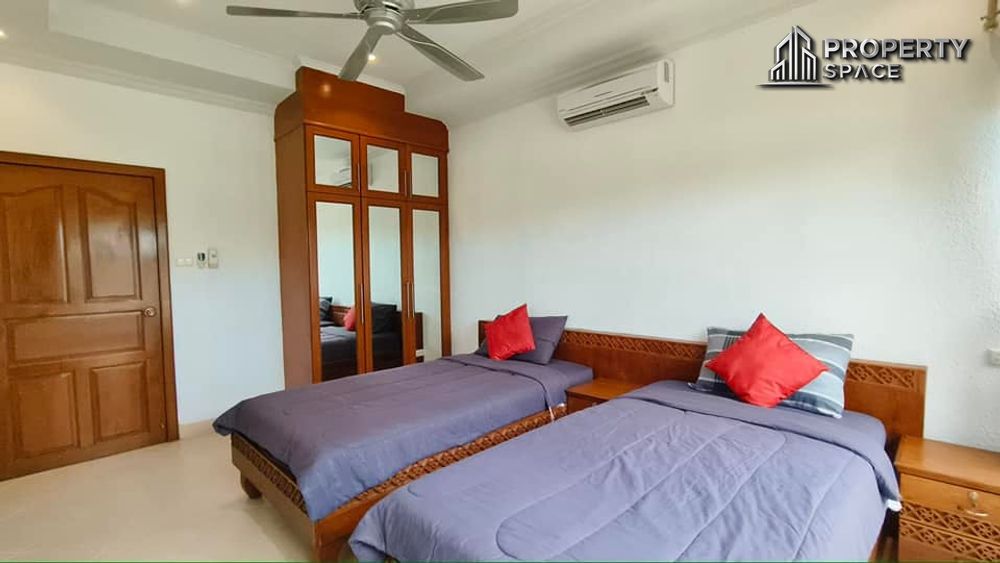 Spacious 4-Bedroom Pool Villa Near the Beach in Jomtien Pattaya for Rent Image 18