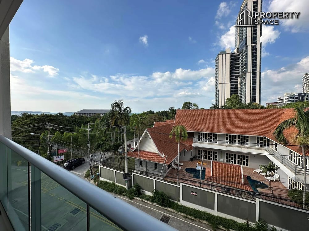 Elegance 2-Bedroom Partial Sea View Condo at Elegance @ Cosy Beach Pratumnak For Rent Image 16