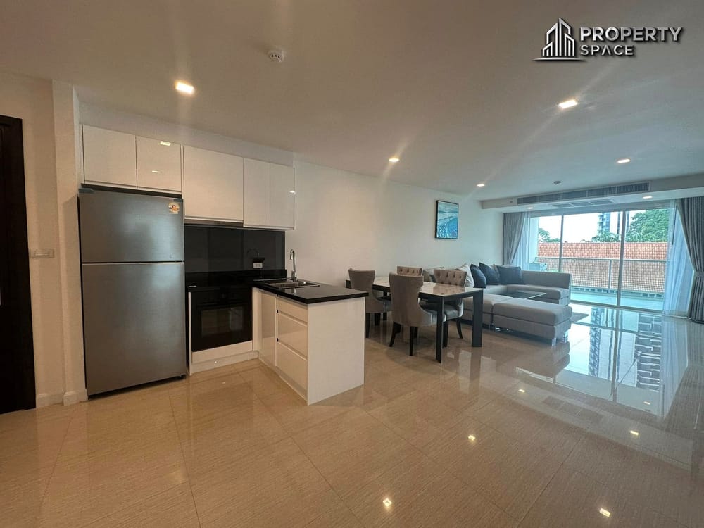 Elegance 2-Bedroom Partial Sea View Condo at Elegance @ Cosy Beach Pratumnak For Rent Image 4