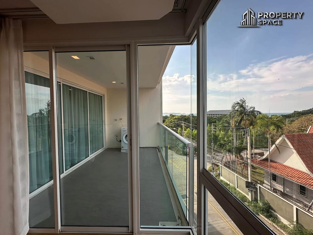 Elegance 2-Bedroom Partial Sea View Condo at Elegance @ Cosy Beach Pratumnak For Rent Image 17