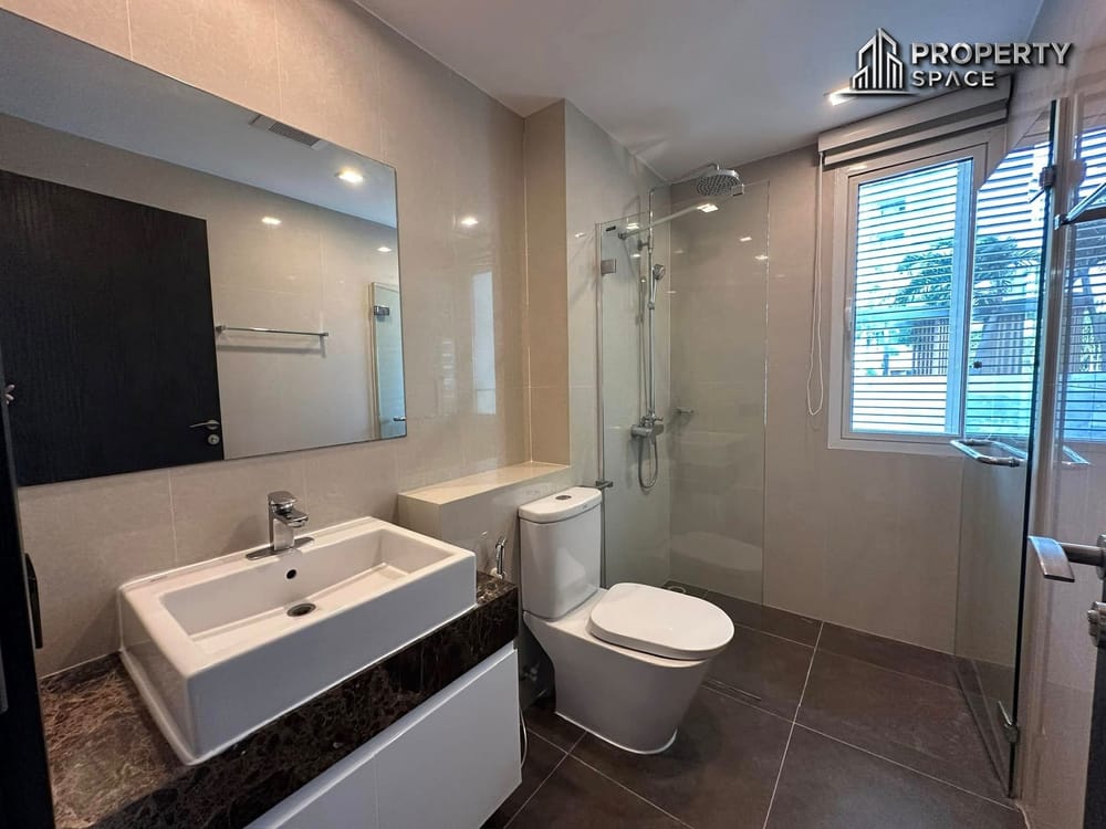 Elegance 2-Bedroom Partial Sea View Condo at Elegance @ Cosy Beach Pratumnak For Rent Image 15