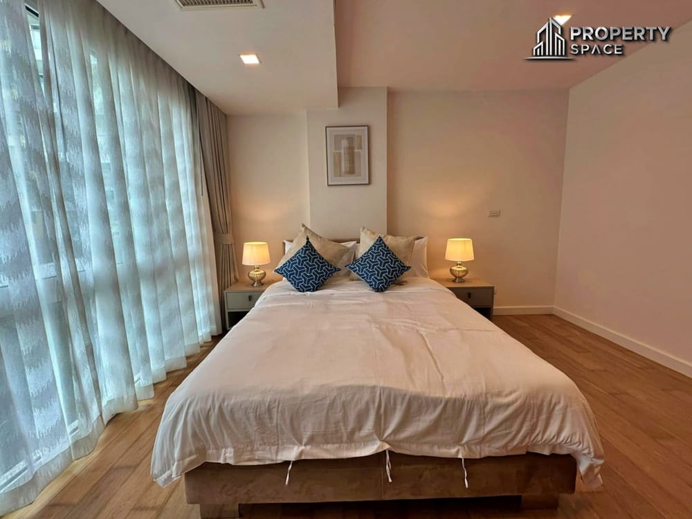 Elegance 2-Bedroom Partial Sea View Condo at Elegance @ Cosy Beach Pratumnak For Rent Image 13