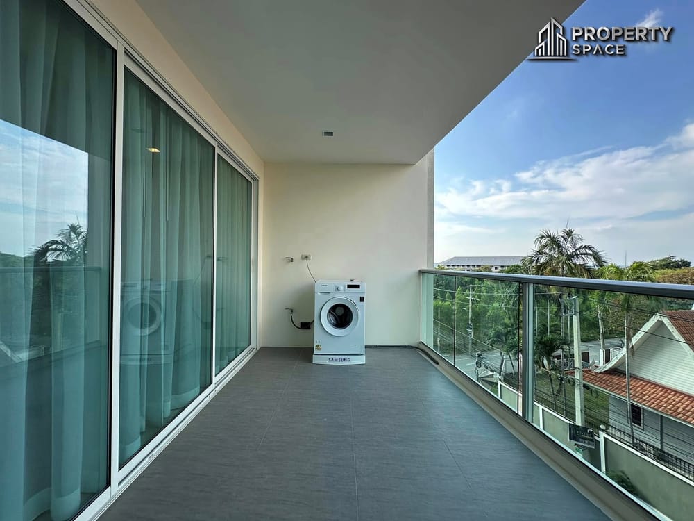 Elegance 2-Bedroom Partial Sea View Condo at Elegance @ Cosy Beach Pratumnak For Rent Image 18