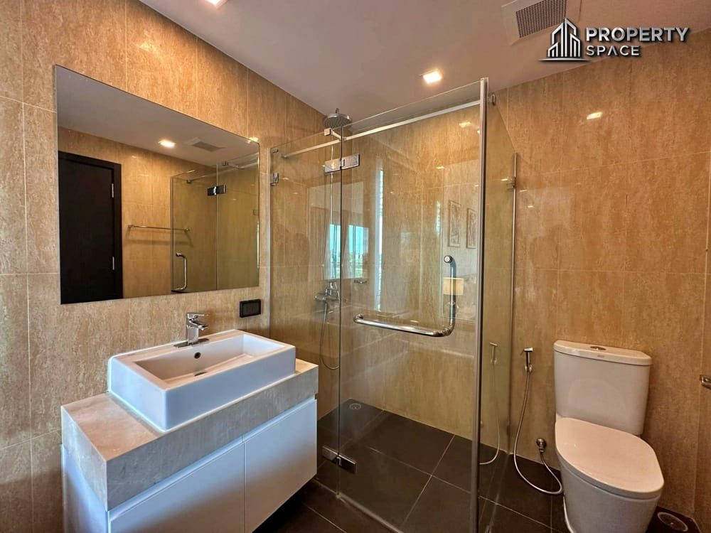 Elegance 2-Bedroom Partial Sea View Condo at Elegance @ Cosy Beach Pratumnak For Rent Image 11