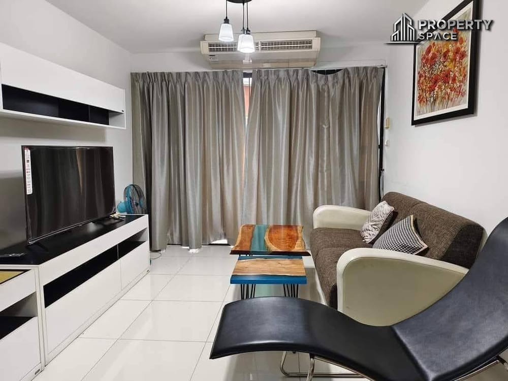 For Rent: 1-Bedroom Corner Unit with Pool View at Neo Condo, Jomtien Image 6