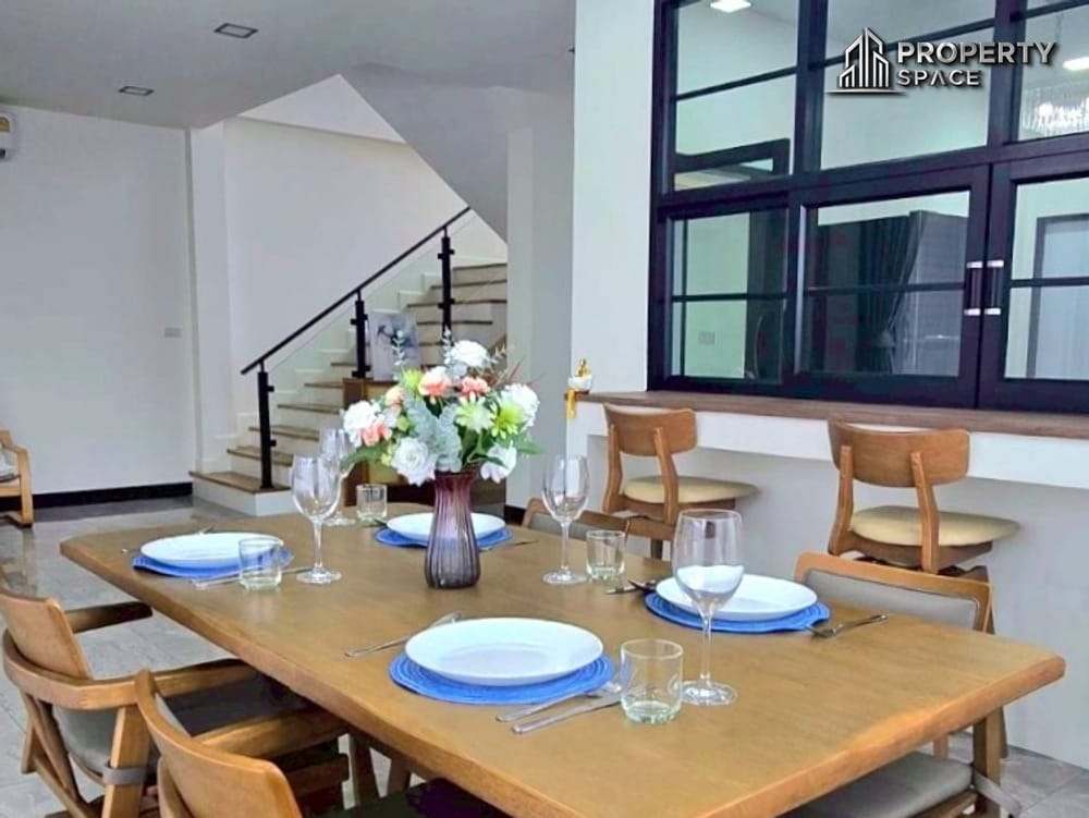 Modern 3 Bedroom Pool Villa With High Privacy Wall In East Pattaya For Rent Image 7