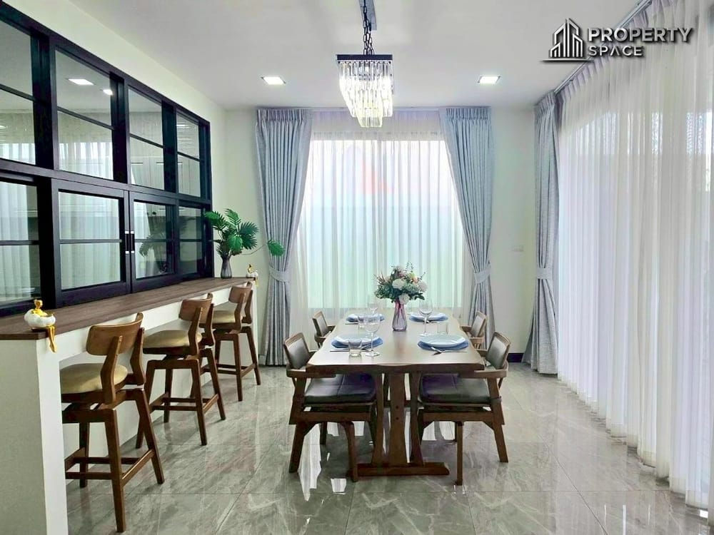Modern 3 Bedroom Pool Villa With High Privacy Wall In East Pattaya For Rent Image 6