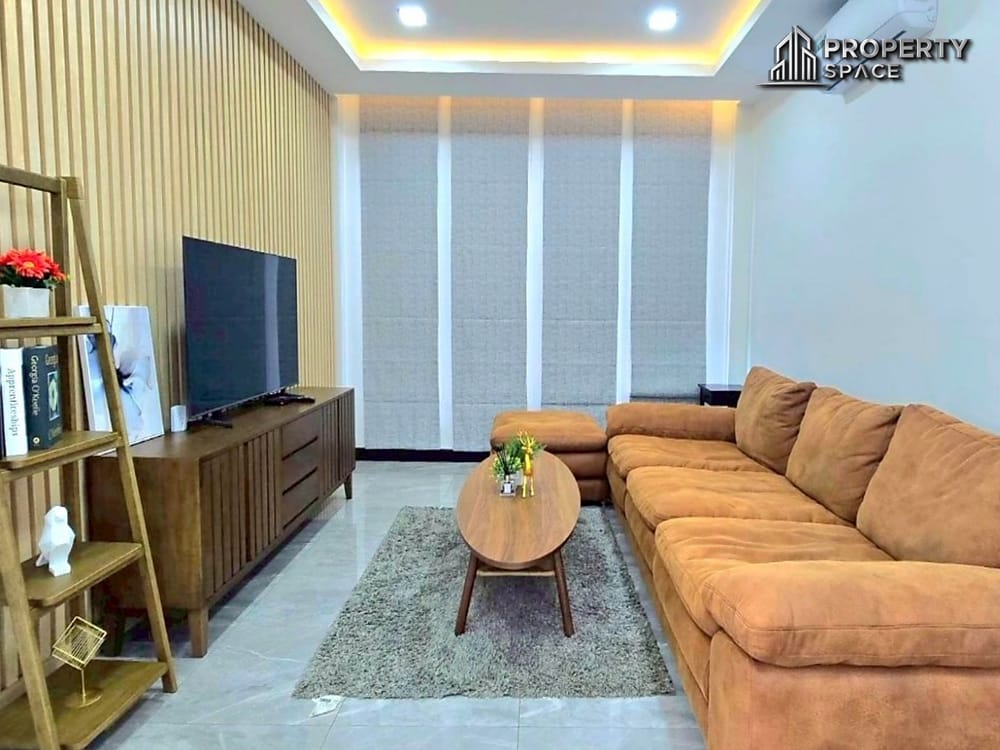 Modern 3 Bedroom Pool Villa With High Privacy Wall In East Pattaya For Rent Image 4