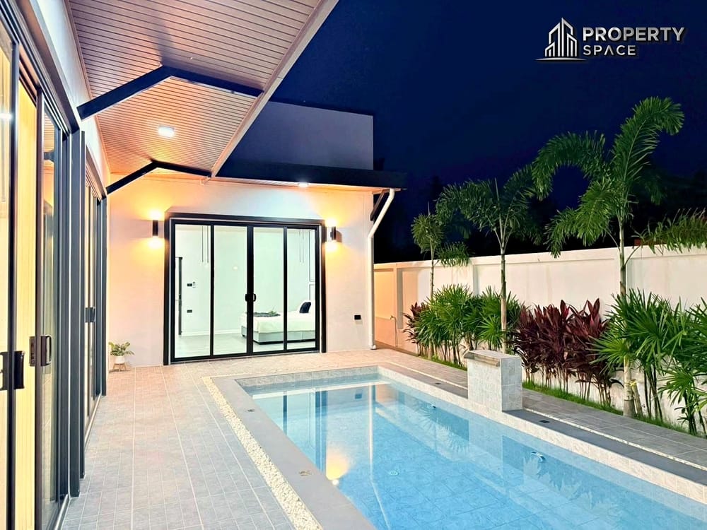 Modern 4-Bedroom Single-Storey House with Pool For Sale At Mabprachan, East Pattaya Image 1