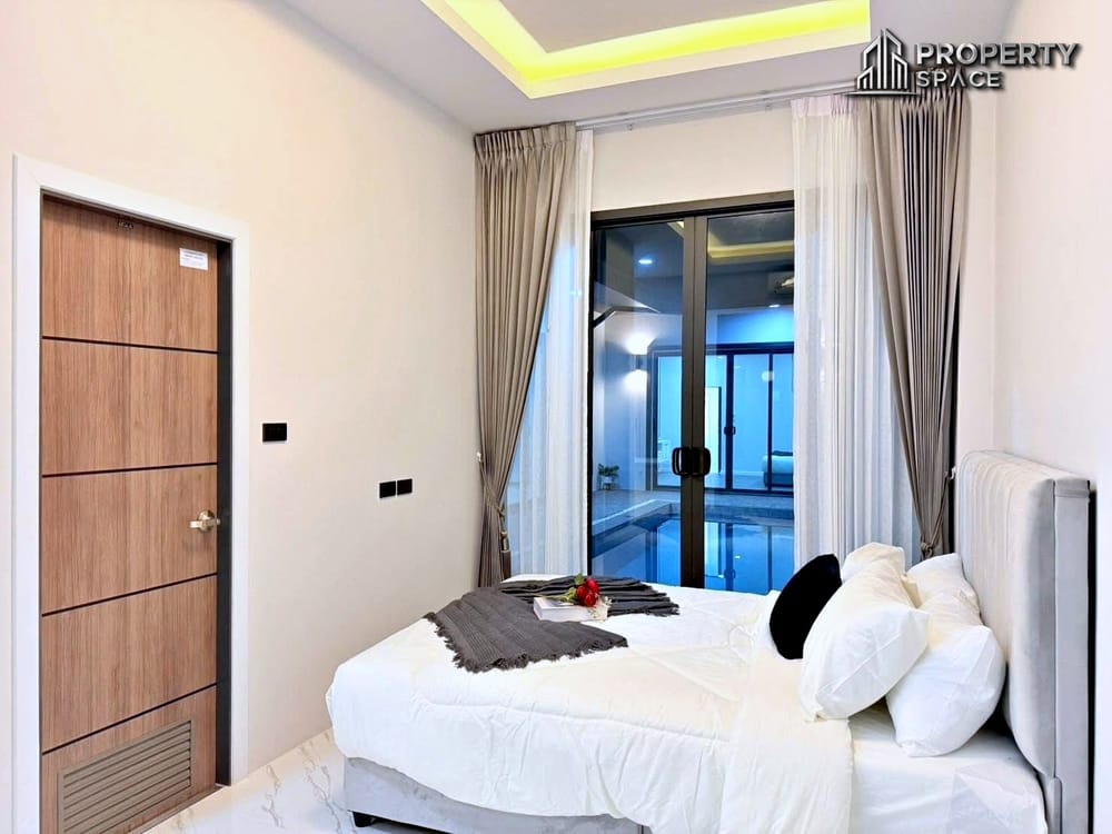 Modern 4-Bedroom Single-Storey House with Pool For Sale At Mabprachan, East Pattaya Image 17