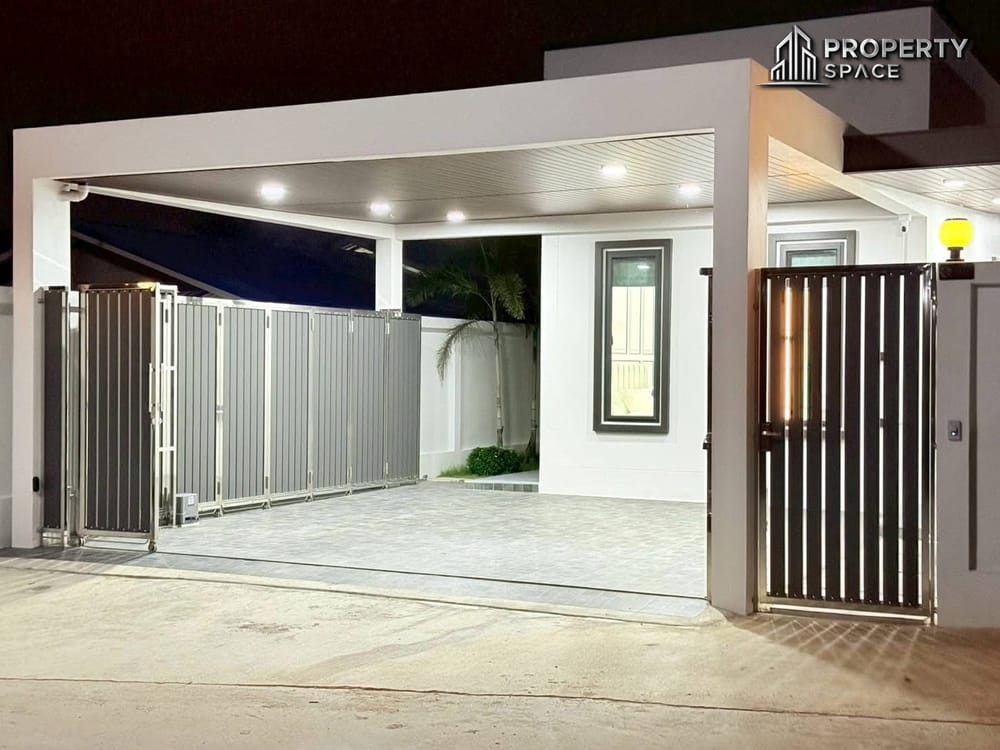 Modern 4-Bedroom Single-Storey House with Pool For Sale At Mabprachan, East Pattaya Image 20