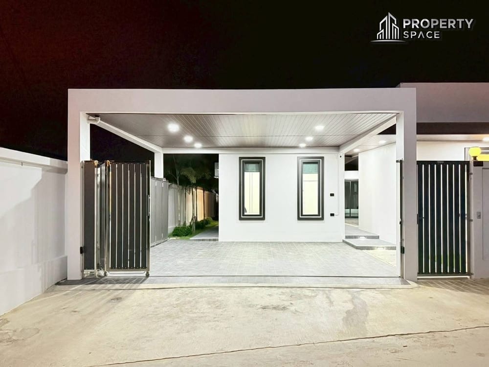 Modern 4-Bedroom Single-Storey House with Pool For Sale At Mabprachan, East Pattaya Image 25