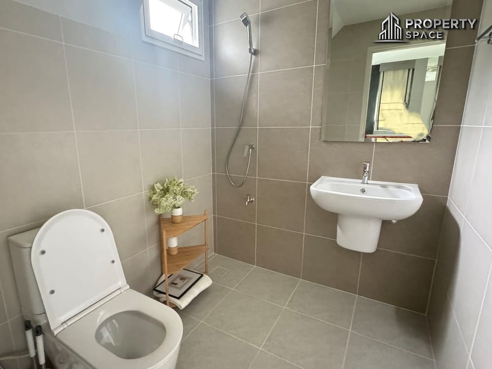 3 Bedroom Detached House In Pattaya Near Motorway For Sale Image 11