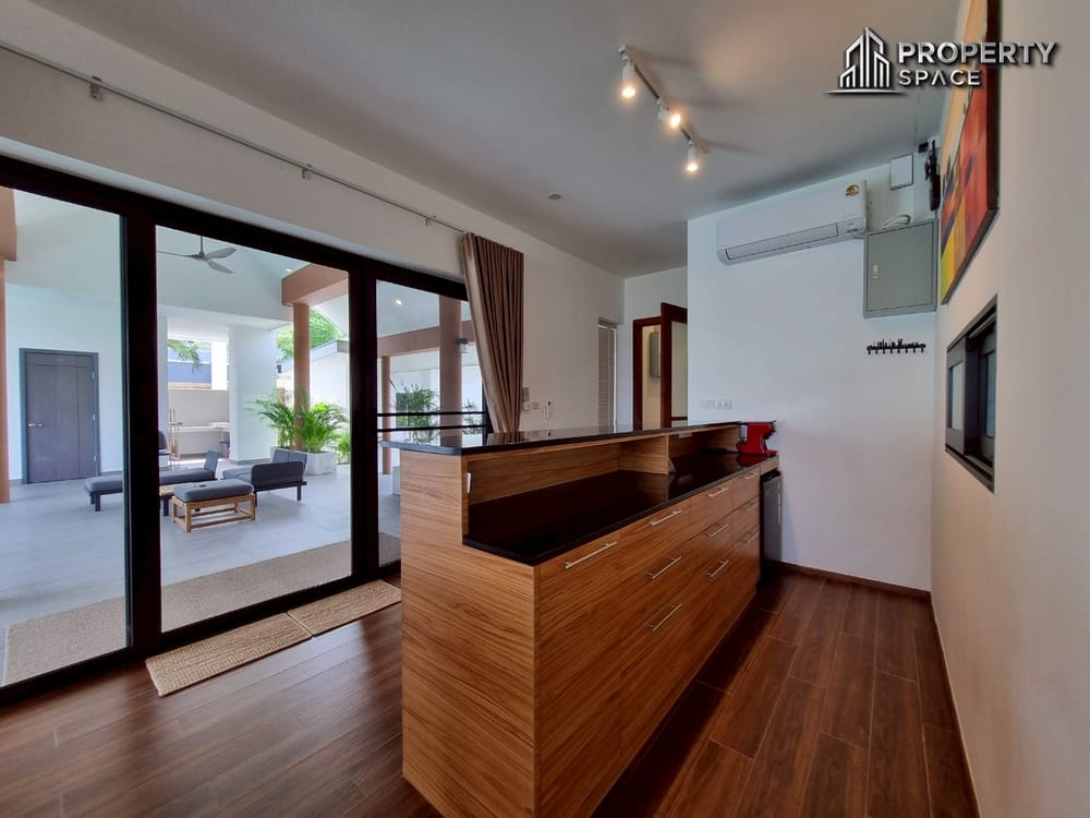 Spacious Resort-Style 5-Bedroom Pool Villa with Mountain View In Pattaya For Rent Image 13