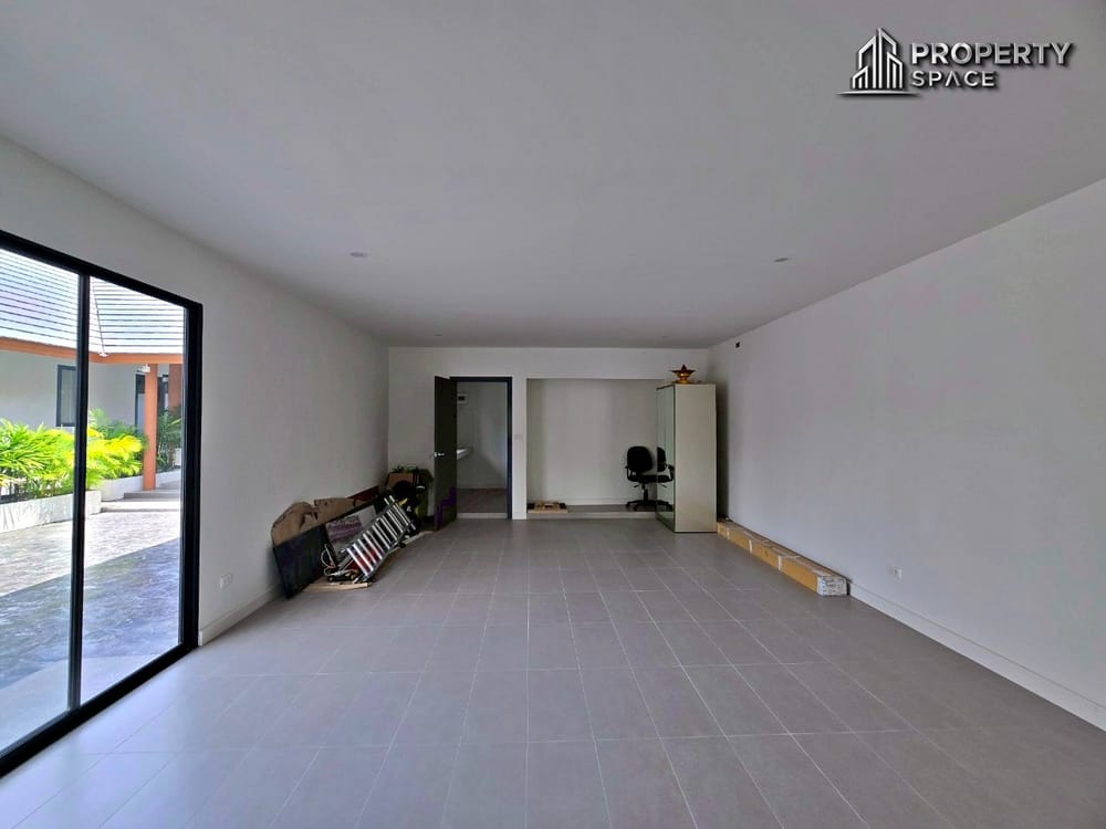 Spacious Resort-Style 5-Bedroom Pool Villa with Mountain View In Pattaya For Rent Image 37
