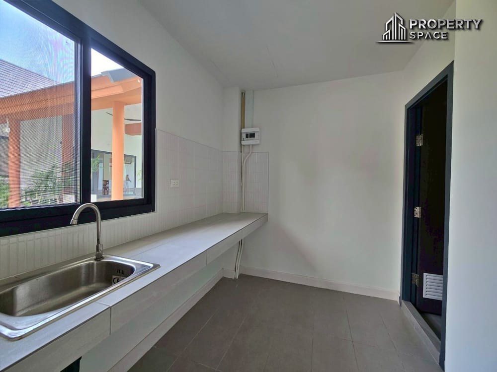 Spacious Resort-Style 5-Bedroom Pool Villa with Mountain View In Pattaya For Rent Image 39