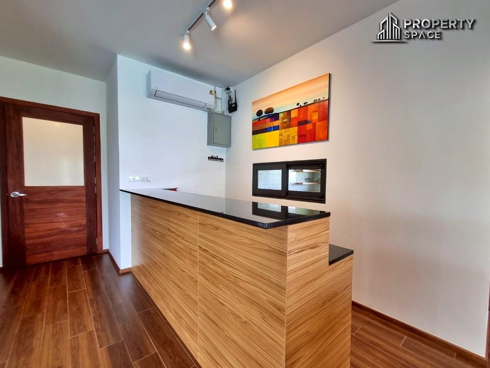 Spacious Resort-Style 5-Bedroom Pool Villa with Mountain View In Pattaya For Rent Image 14