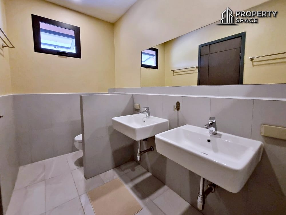 Spacious Resort-Style 5-Bedroom Pool Villa with Mountain View In Pattaya For Rent Image 20