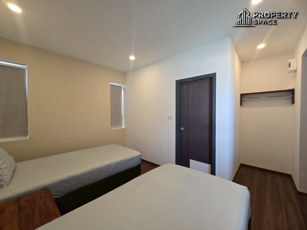 Spacious Resort-Style 5-Bedroom Pool Villa with Mountain View In Pattaya For Rent Image 34