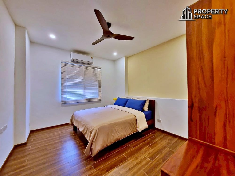 Spacious Resort-Style 5-Bedroom Pool Villa with Mountain View In Pattaya For Rent Image 24