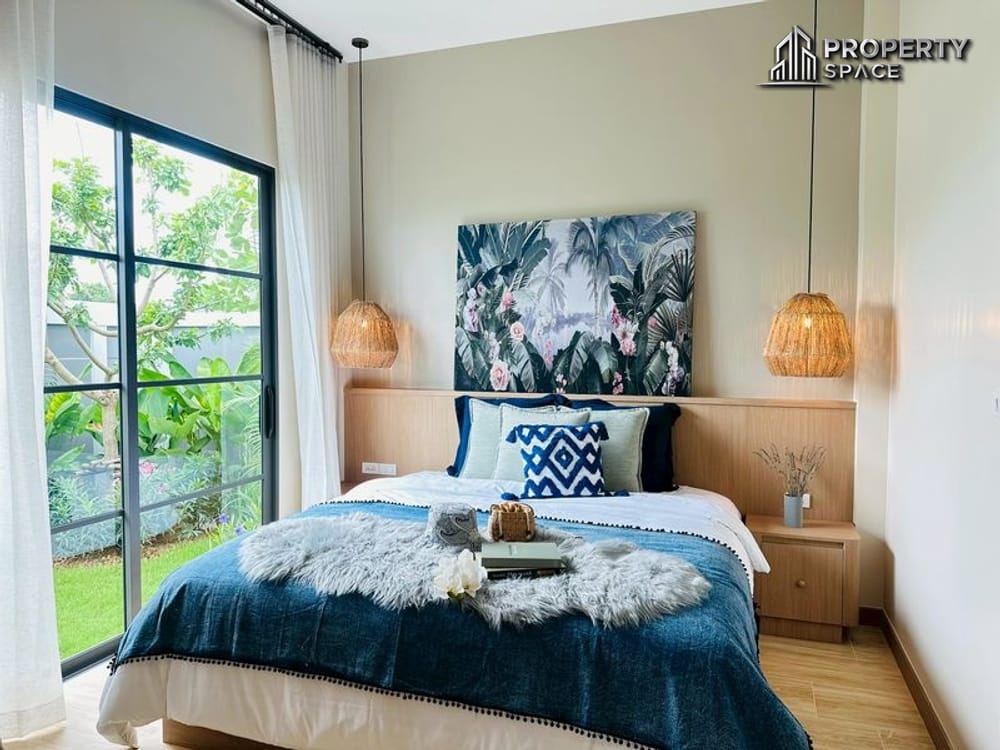 Tropical Style 3-Bedroom Private Pool Villa in Siam Country Club Pattaya For Sale Image 11