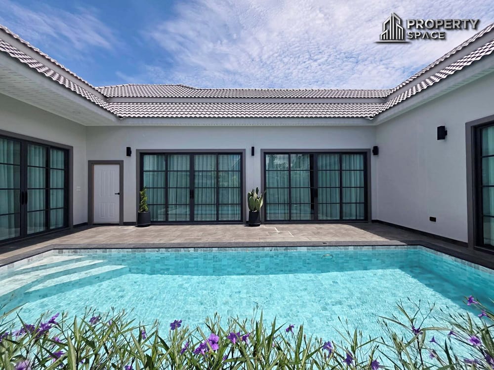 Tropical Style 3-Bedroom Private Pool Villa in Siam Country Club Pattaya For Sale Image 5