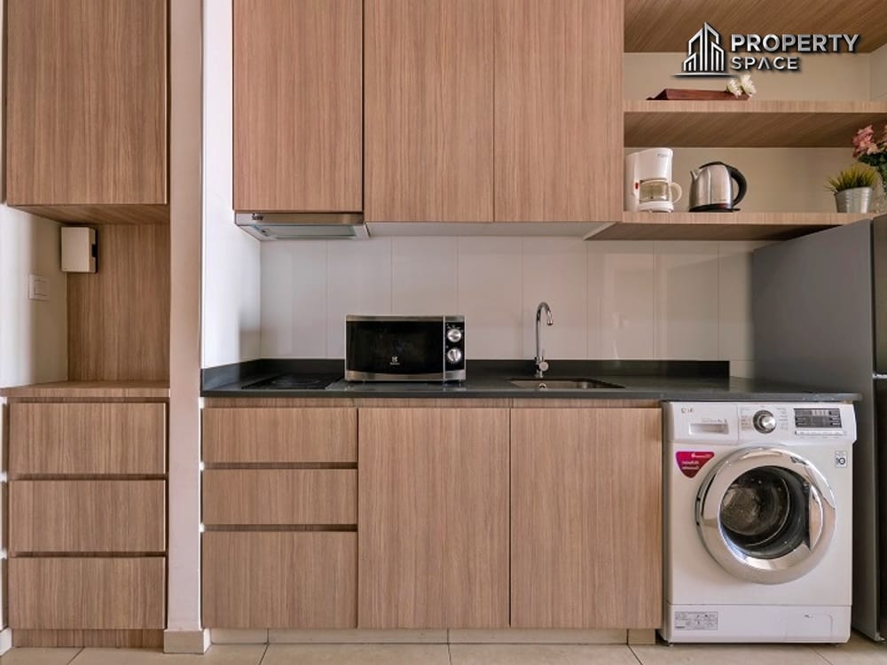 Modern Studio with Sea Views at The Zire Wongamat Condo For Sale or Rent Image 9