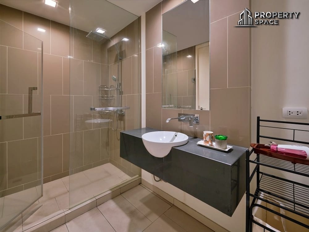 Modern Studio with Sea Views at The Zire Wongamat Condo For Sale or Rent Image 13