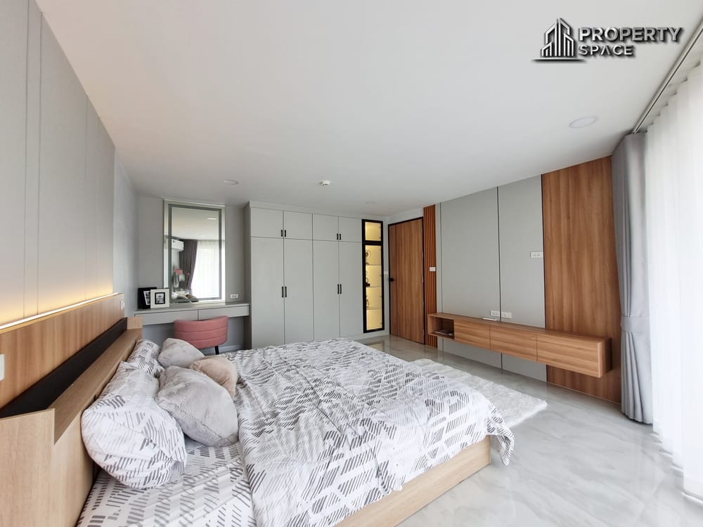 Modern 3 Bedroom Condo With Spacious Layout At Royal Hill Resort South Pattaya For Sale Image 17