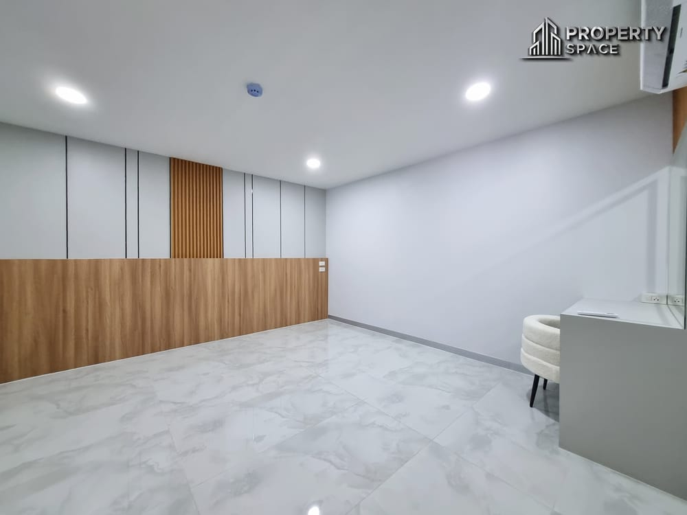 Modern 3 Bedroom Condo With Spacious Layout At Royal Hill Resort South Pattaya For Sale Image 22