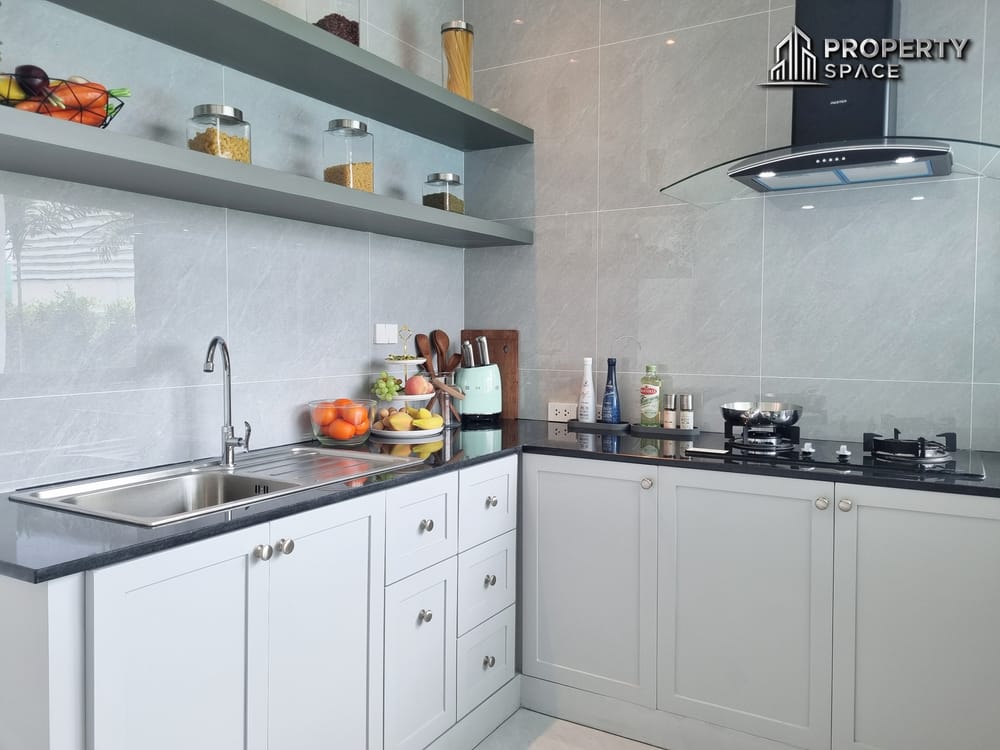 Newly Built Modern Luxury 4 Bedroom Pool Villa No Common Fees In Huay Yai Pattaya For Sale Image 18