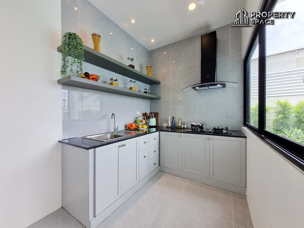 Newly Built Modern Luxury 4 Bedroom Pool Villa No Common Fees In Huay Yai Pattaya For Sale Image 19