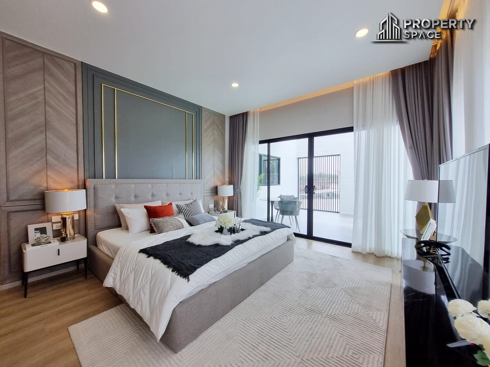 Newly Built Modern Luxury 4 Bedroom Pool Villa No Common Fees In Huay Yai Pattaya For Sale Image 25