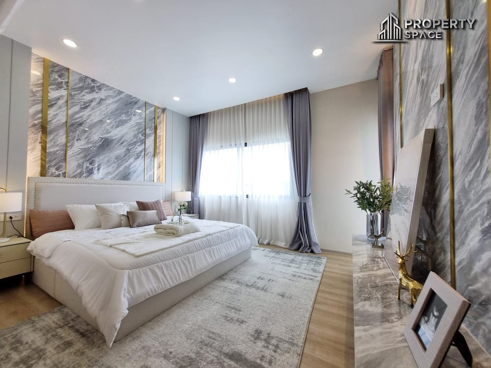Newly Built Modern Luxury 4 Bedroom Pool Villa No Common Fees In Huay Yai Pattaya For Sale Image 29