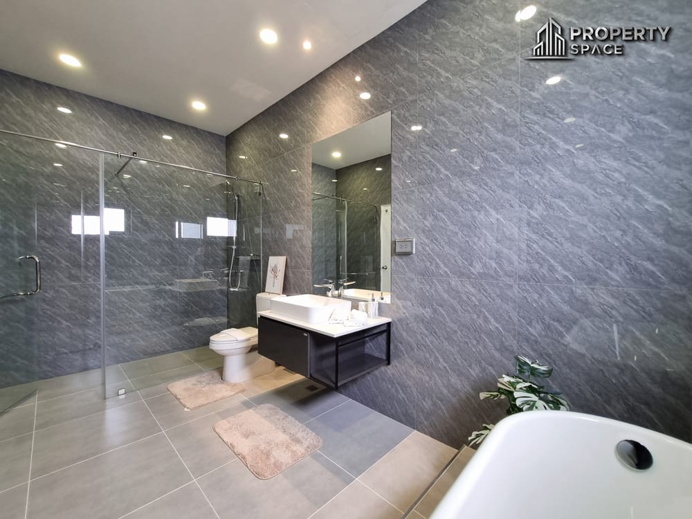 Newly Built Modern Luxury 4 Bedroom Pool Villa No Common Fees In Huay Yai Pattaya For Sale Image 38
