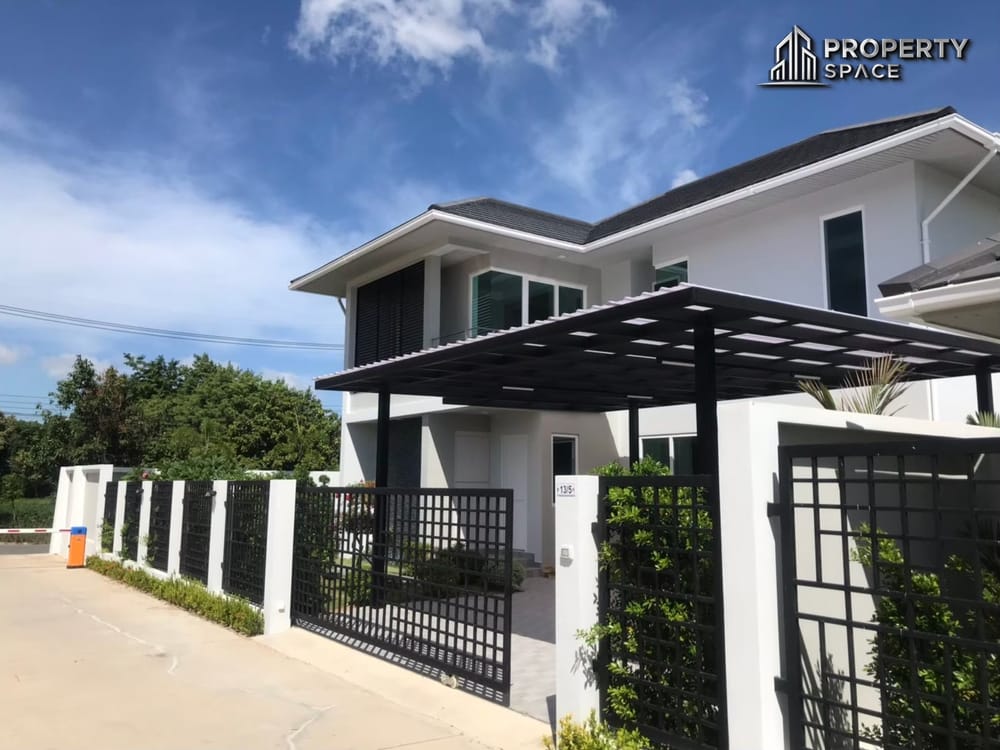 Modern 4-Bedroom Pool Villa in East Pattaya Near International School For Sale Image 5