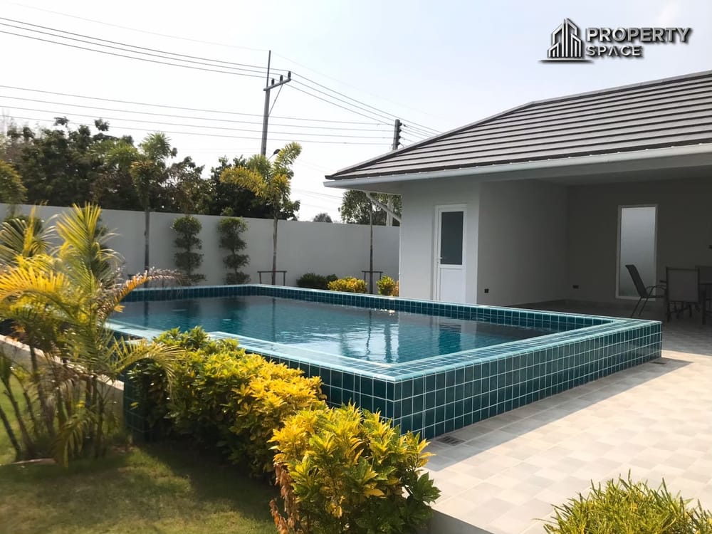 Modern 4-Bedroom Pool Villa in East Pattaya Near International School For Sale Image 3