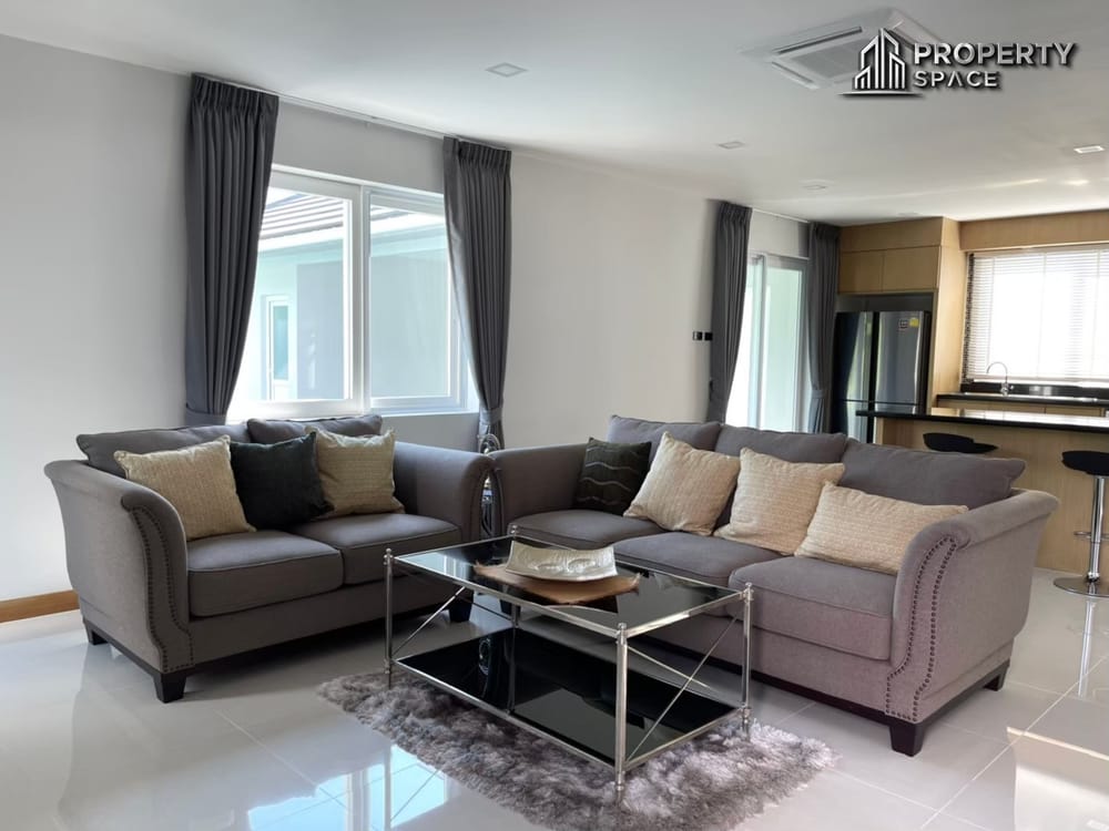 Modern 4-Bedroom Pool Villa in East Pattaya Near International School For Sale Image 6