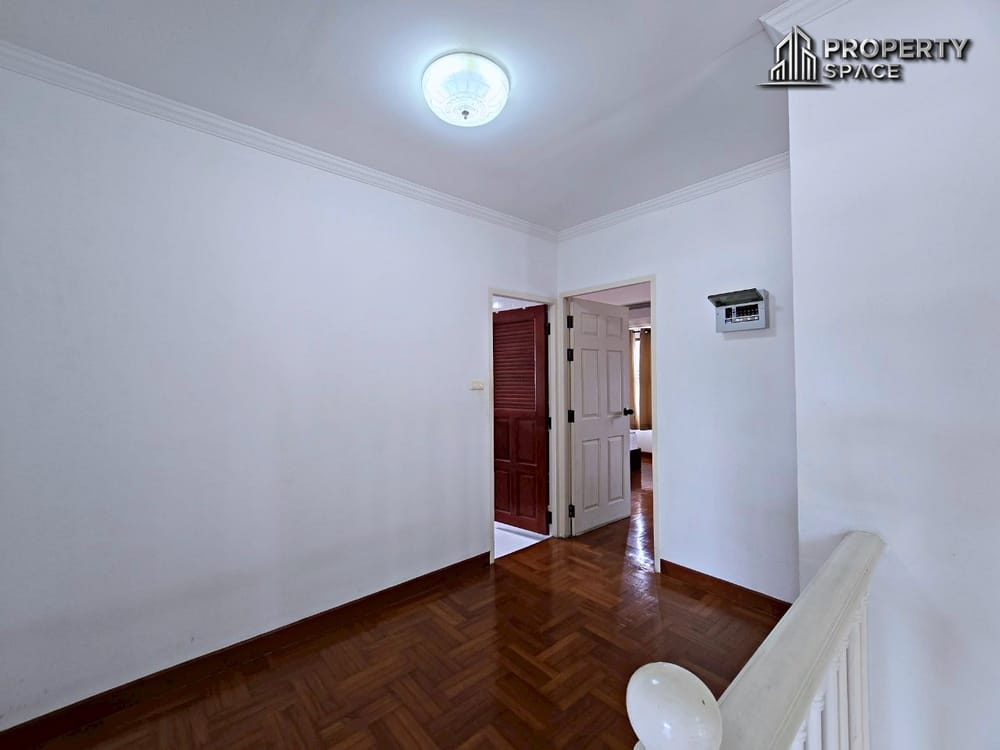 3-Bedroom Family House in Central Park 3 Village Pattaya For Rent Image 21
