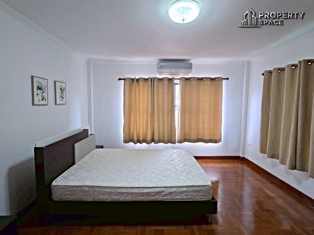 3-Bedroom Family House in Central Park 3 Village Pattaya For Rent Image 27