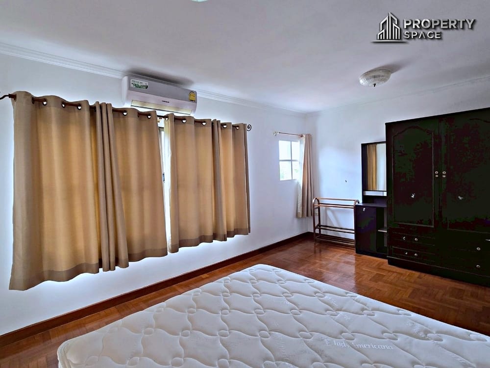 3-Bedroom Family House in Central Park 3 Village Pattaya For Rent Image 23