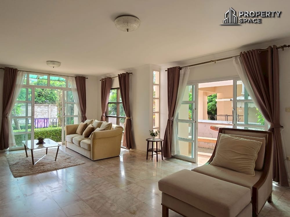 3-Bedroom Family House in Central Park 3 Village Pattaya For Rent Image 6