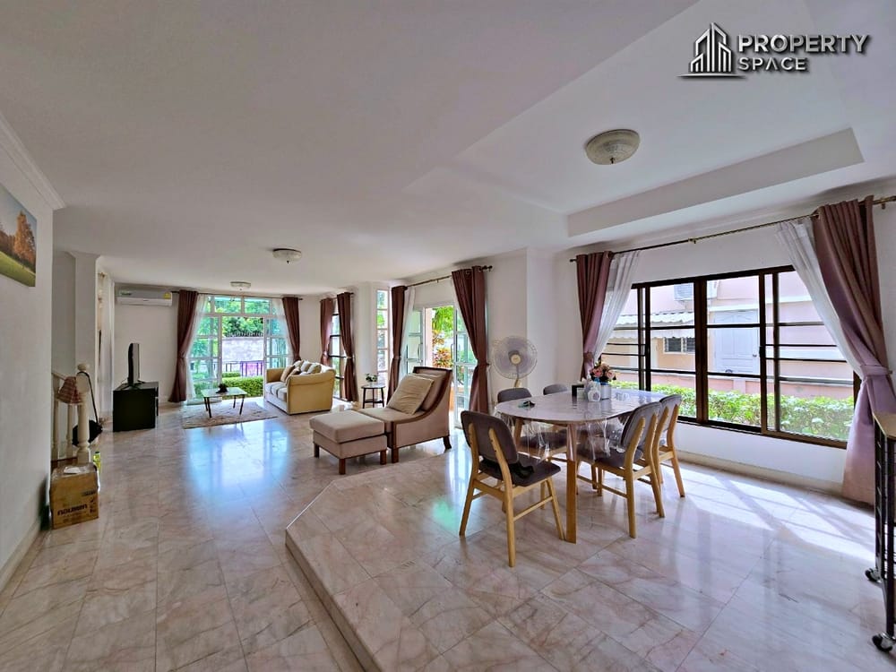 3-Bedroom Family House in Central Park 3 Village Pattaya For Rent Image 6