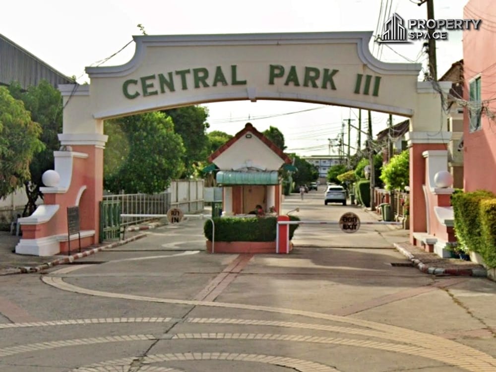 3-Bedroom Family House in Central Park 3 Village Pattaya For Rent Image 32