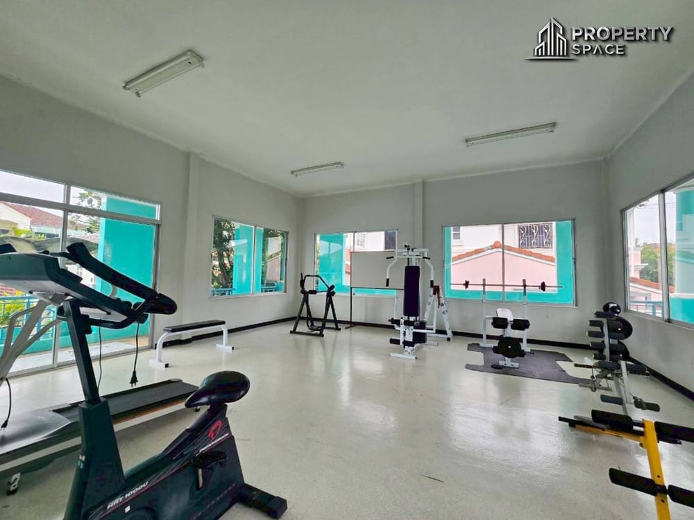 3-Bedroom Family House in Central Park 3 Village Pattaya For Rent Image 32