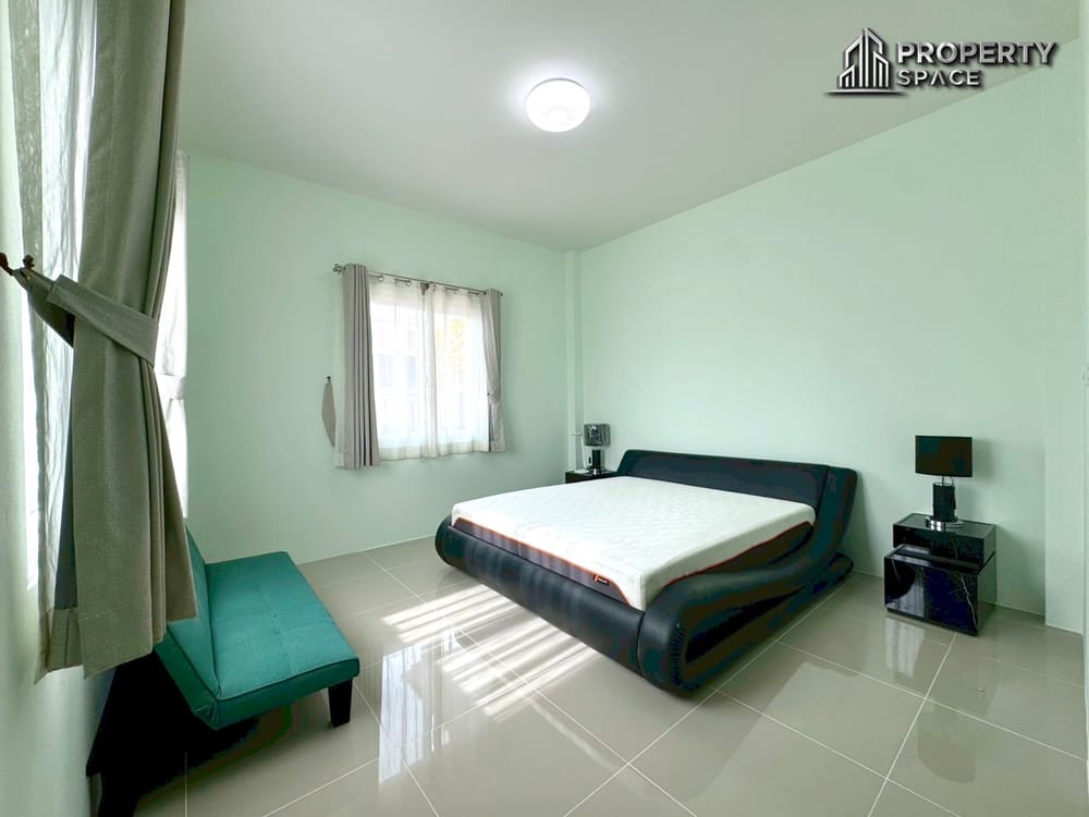 Great Deal! 3-Bedroom Detached House in East Pattaya For Sale Today Image 12