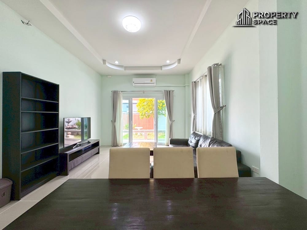 Great Deal! 3-Bedroom Detached House in East Pattaya For Sale Today Image 9