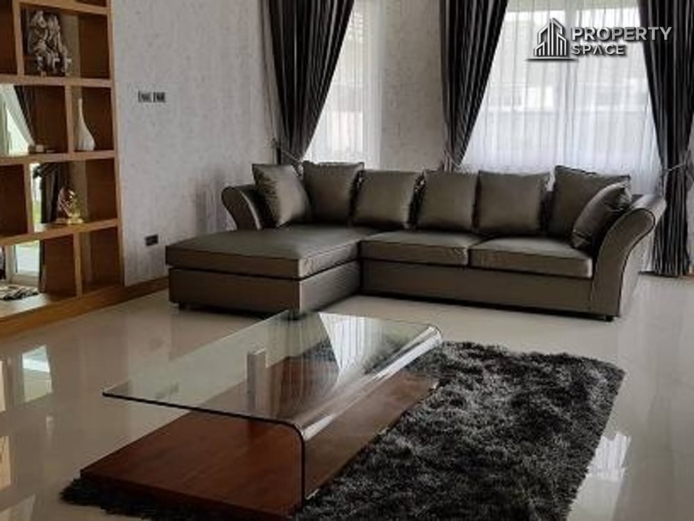 Spacious 5 Bedroom Pool Villa Gated Community In East Pattaya For Rent Image 6