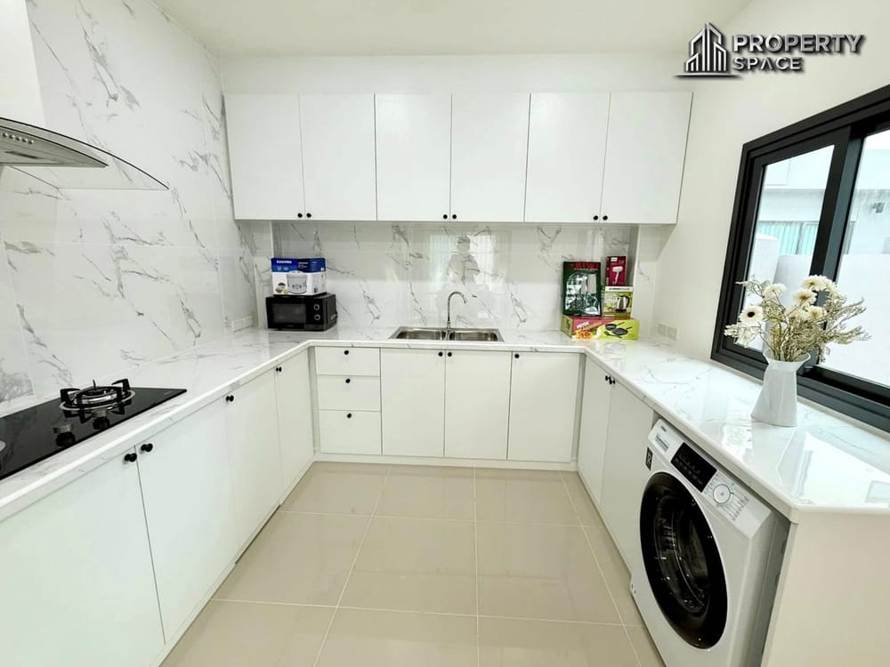Modern 3 Bedroom House in Patta Element In East Pattaya For Rent Image 8